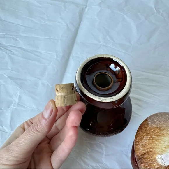 Vintage Mushrooms Ceramic Salt and Pepper Shakers Speckled Glaze MCM - Picture 6 of 9